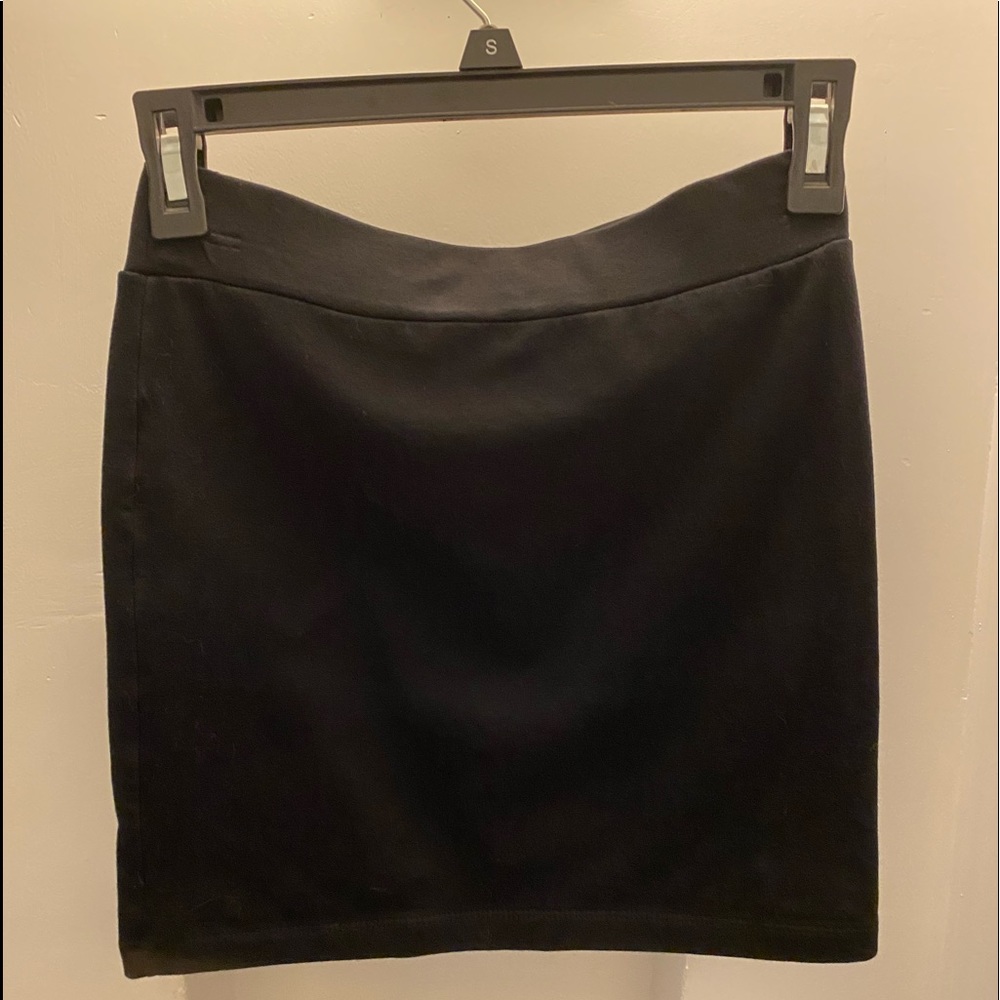 Mini black skirt
